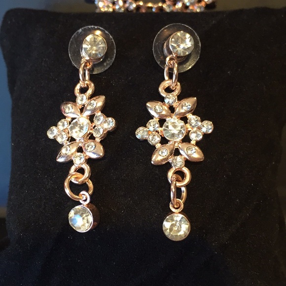 SET Flower cluster Rose gold and crystal - Picture 2 of 6